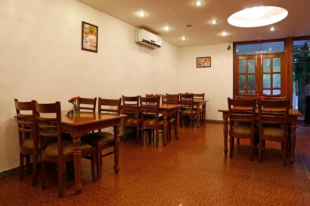 Oyo 367 Hotel Forest Green Nowe Delhi Zewnętrze zdjęcie